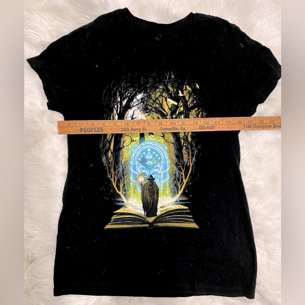Lord of the Rings Tee Fury Print Shirt L